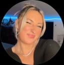 Léa M. Léa M.
